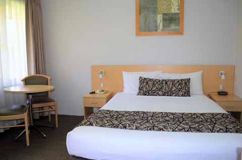 Bathurst Motor Inn - Accommodation Gold Coast 26