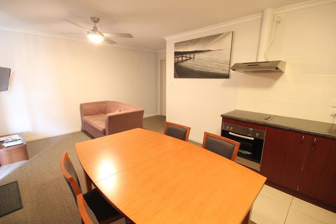 Port Vincent Motel & Apartments - Accommodation Gold Coast 2