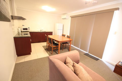 Port Vincent Motel & Apartments - Accommodation Gold Coast 4