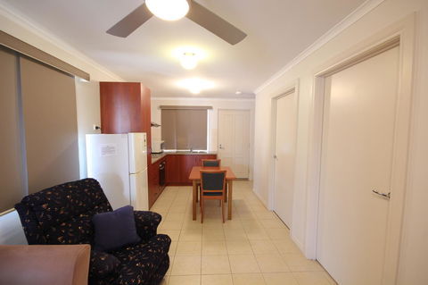 Port Vincent Motel & Apartments - Accommodation Gold Coast 8