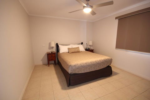 Port Vincent Motel & Apartments - Accommodation Gold Coast 5