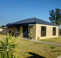 DBJ Holiday Units - Gold Coast 4U