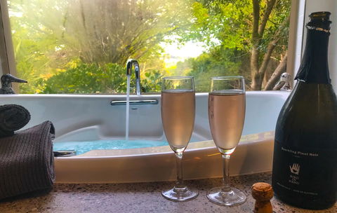 Adelaide Hills Retreats - Accommodation Gold Coast 0