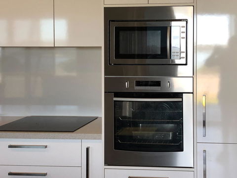 Beachview - Accommodation Gold Coast 14