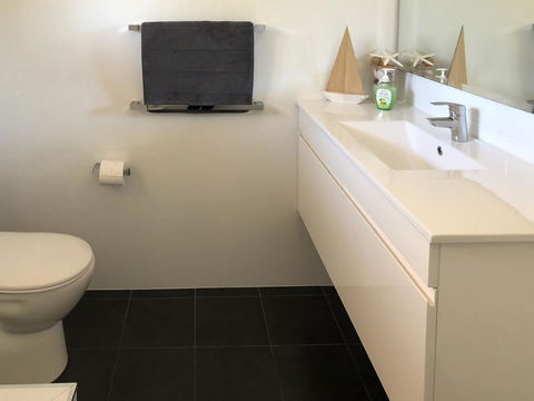 Beachview - Accommodation Gold Coast 23