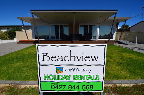 Beachview - Accommodation Gold Coast 3