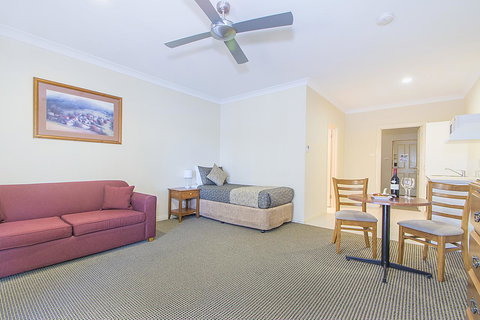 Clare Country Club - Accommodation Gold Coast 10