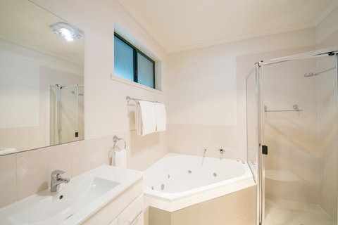 Clare Country Club - Accommodation Gold Coast 19