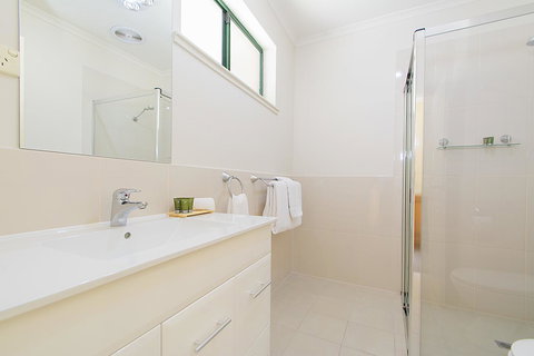 Clare Country Club - Accommodation Gold Coast 9