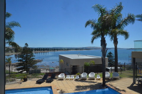 The Bluff Resort Apartments - Accommodation Gold Coast 13