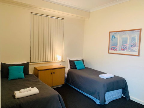 The Bluff Resort Apartments - Accommodation Gold Coast 5