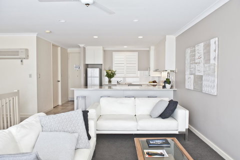 The Bluff Resort Apartments - Accommodation Gold Coast 40