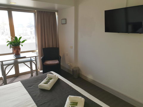 Nightcap At Hotel Victor - Accommodation Gold Coast 5