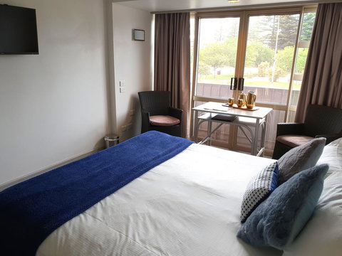 Nightcap At Hotel Victor - Accommodation Gold Coast 12