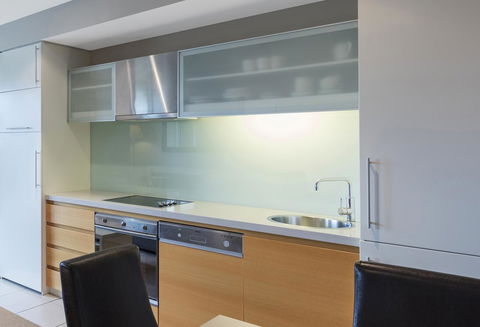 Apartments @ 16 Holdfast - Accommodation Gold Coast 12