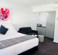 The Avenue Inn - Gold Coast 4U