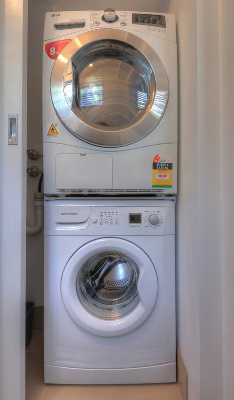 Snowgoose Apartments - Accommodation Gold Coast 1