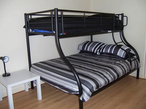 Relax On Par - Accommodation Gold Coast 5