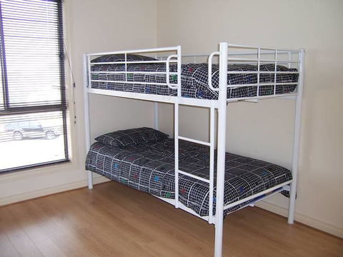 Relax On Par - Accommodation Gold Coast 6