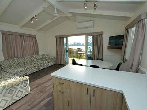 Echo Holiday Parks - Waikerie - Gold Coast 4U 23