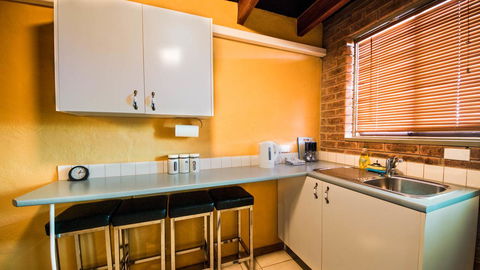The Underground Motel - Accommodation Gold Coast 14