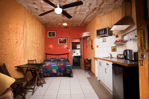 The Underground Motel - Accommodation Gold Coast 19