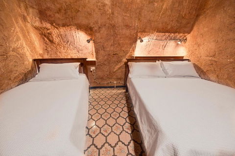 The Underground Motel - Accommodation Gold Coast 6