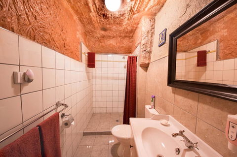 The Underground Motel - Accommodation Gold Coast 7