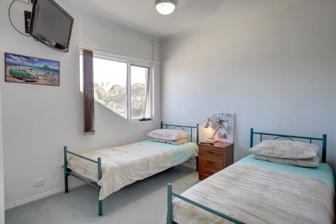 Bay Bliss - Accommodation Gold Coast 10