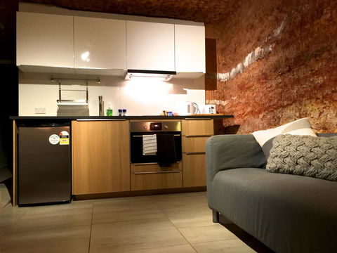 The Lookout Cave Underground Motel - Accommodation Gold Coast 13