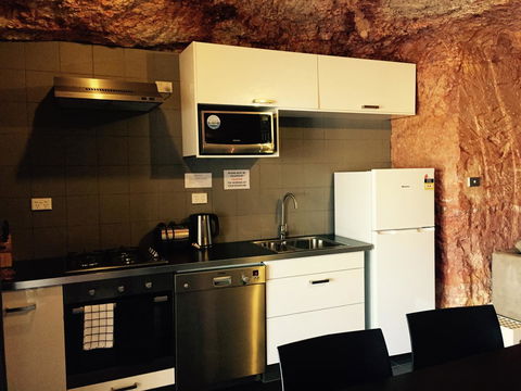The Lookout Cave Underground Motel - Accommodation Gold Coast 29