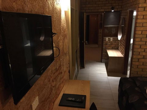 The Lookout Cave Underground Motel - Accommodation Gold Coast 26