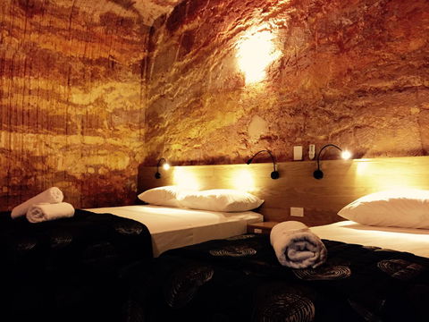 The Lookout Cave Underground Motel - Accommodation Gold Coast 34