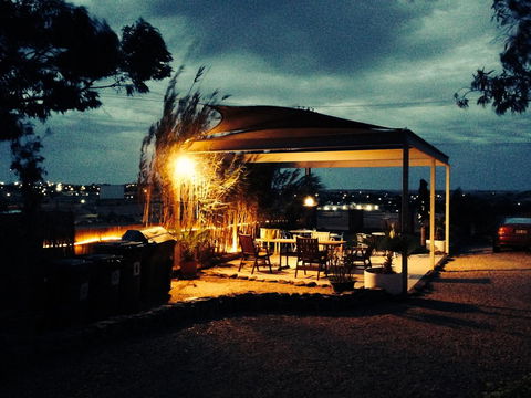 The Lookout Cave Underground Motel - Accommodation Gold Coast 14