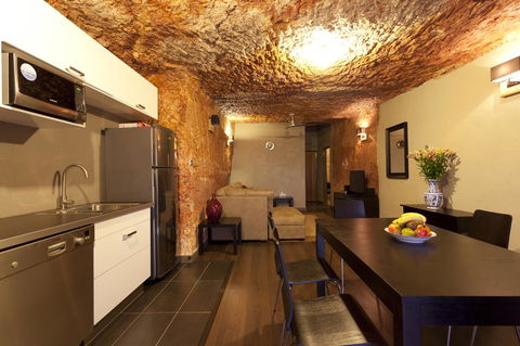 The Lookout Cave Underground Motel - Accommodation Gold Coast 21