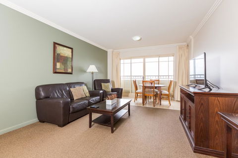 Ramada Resort By Wyndham Shoal Bay - Gold Coast 4U 23