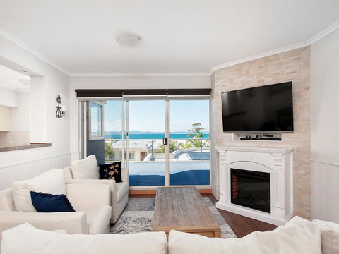 Ramada Resort By Wyndham Shoal Bay - Gold Coast 4U 10