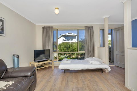 The Lighthouse - Port Willunga - C21 SouthCoast Holidays - Accommodation Gold Coast 9