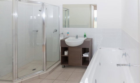 South Shores Yellowfin Villa 96 - South Shores Normanville - 1 Gold Coast 11