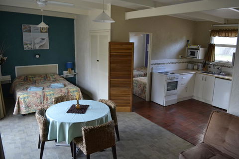 Kangaroo Island Holiday Village - Gold Coast 4U 2