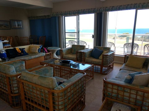 Seafront Shack - Accommodation Gold Coast 12