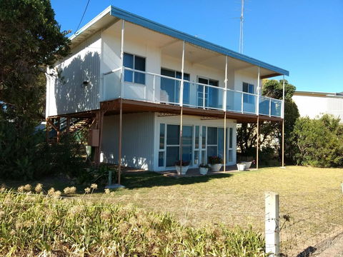 Seafront Shack - Accommodation Gold Coast 4