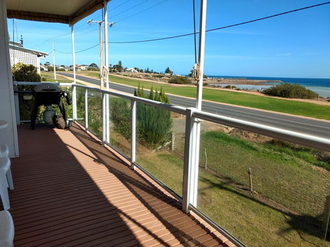 Seafront Shack - Accommodation Gold Coast 10