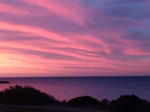 Seafront Shack - Accommodation Gold Coast 2
