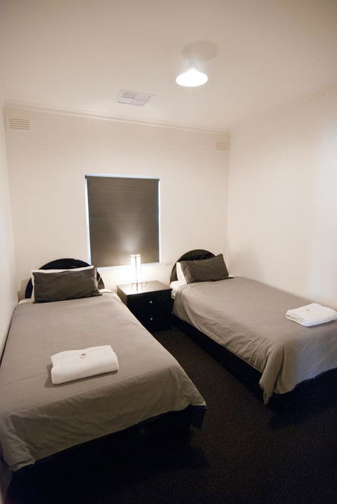 The Commodore - Gold Coast 4U 18