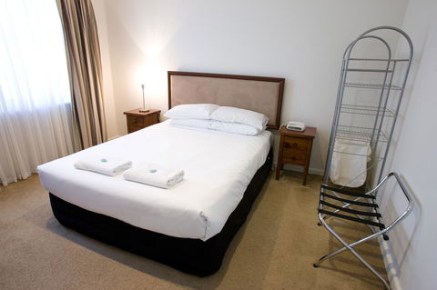 The Commodore - Gold Coast 4U 22