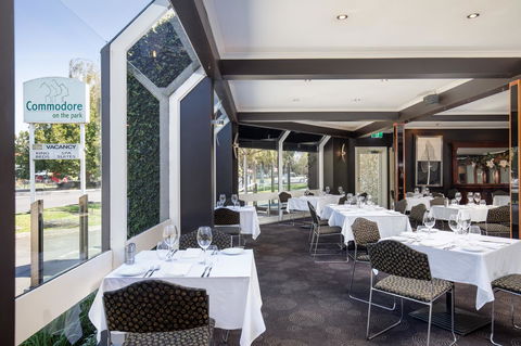 The Commodore - Gold Coast 4U 2