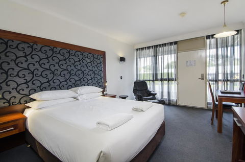 The Commodore - Gold Coast 4U 41