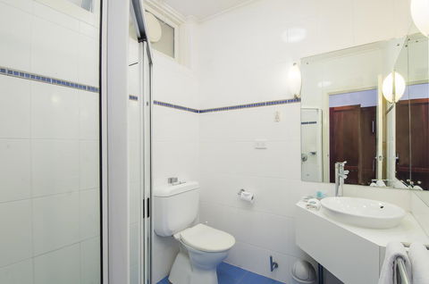 The Commodore - Gold Coast 4U 40