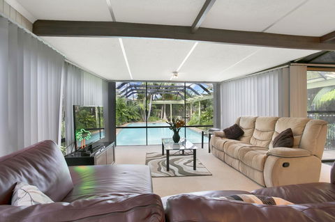 The Palms - Gold Coast 4U 10
